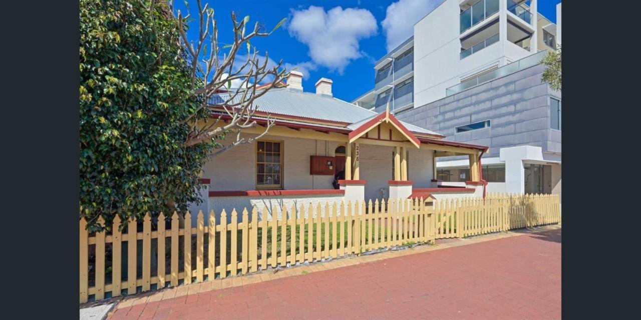 Emu Backpackers Perth - Note - Valid Passport Required For Check In — Photos 2